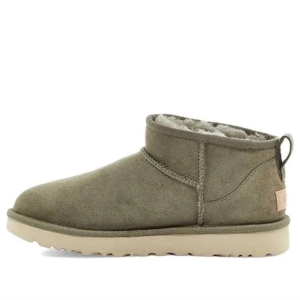 Mini Ugg green olive